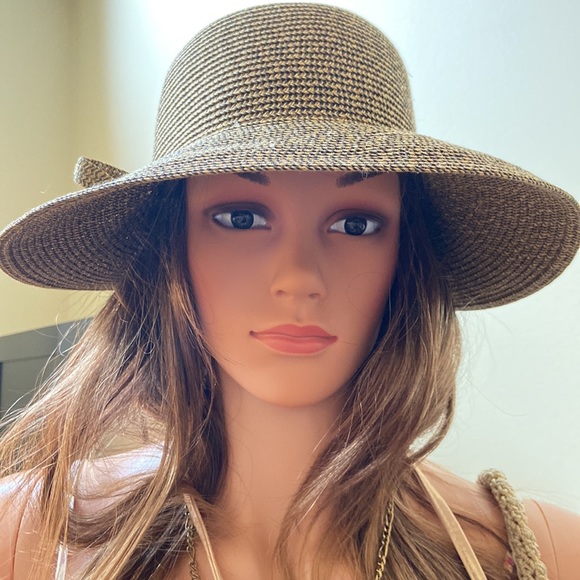 🌟 Host pick🌟 Gently used straw hat - Picture 5 of 8